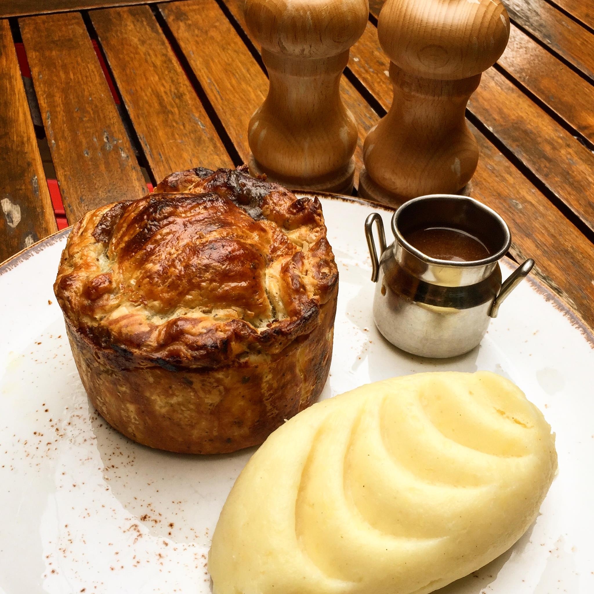 steak_and_stilton_windmill_arms.jpg