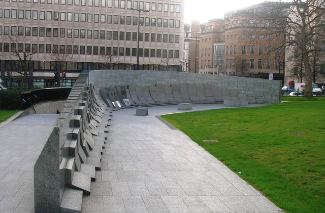 Australian_War_Memorial_Hyde_Park_Corner_W1_-_geograph.org.uk_-_1316514.jpg