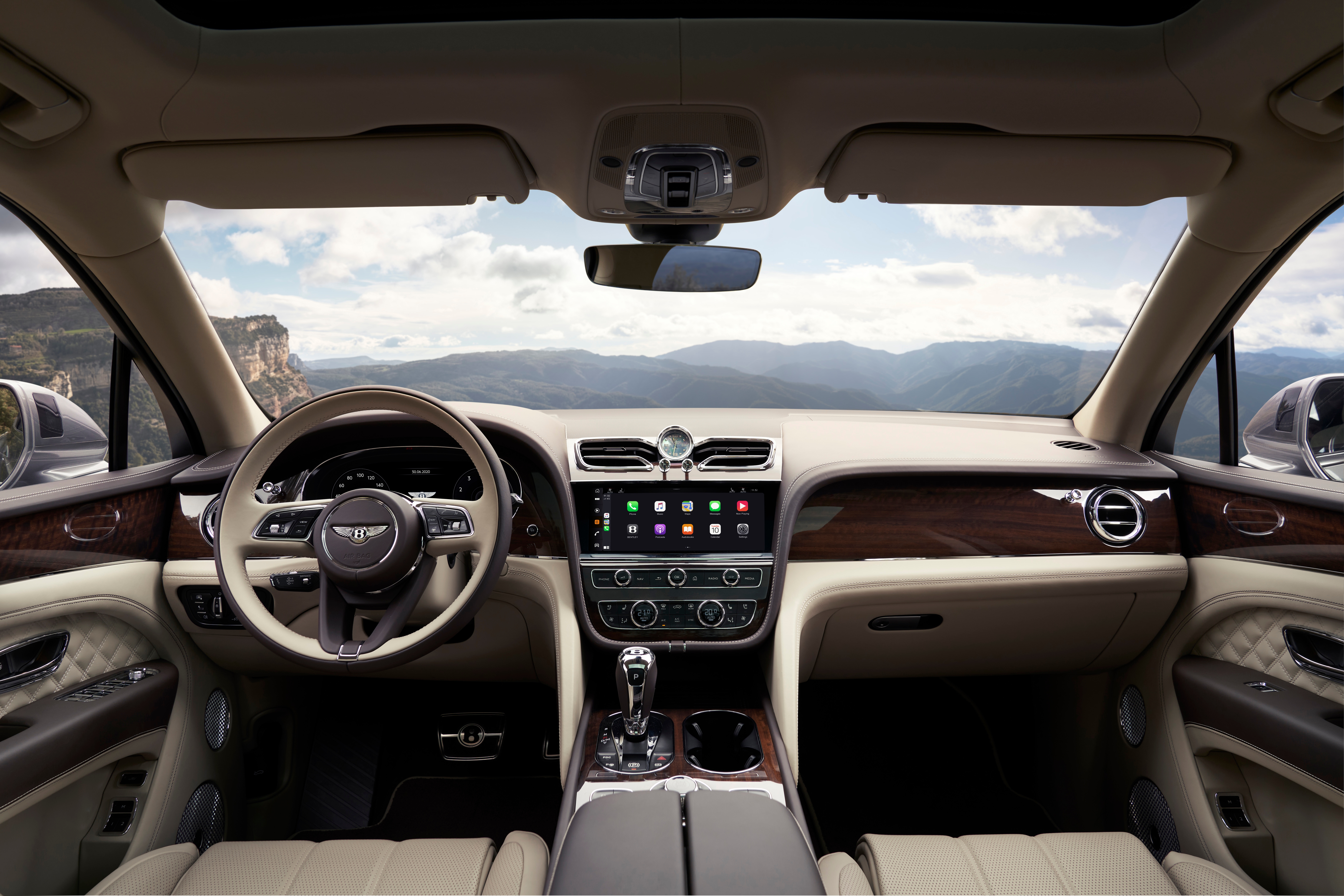 New_Bentayga_-_Hallmark_-_6.jpg