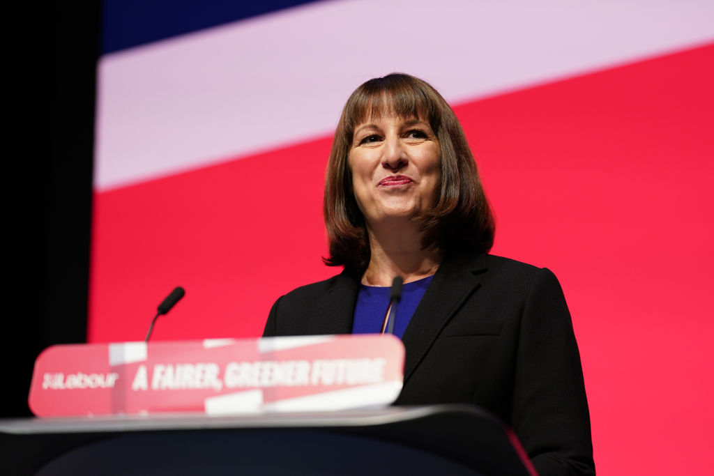 Rachel Reeves challenges PM to chess match amid plans to revive