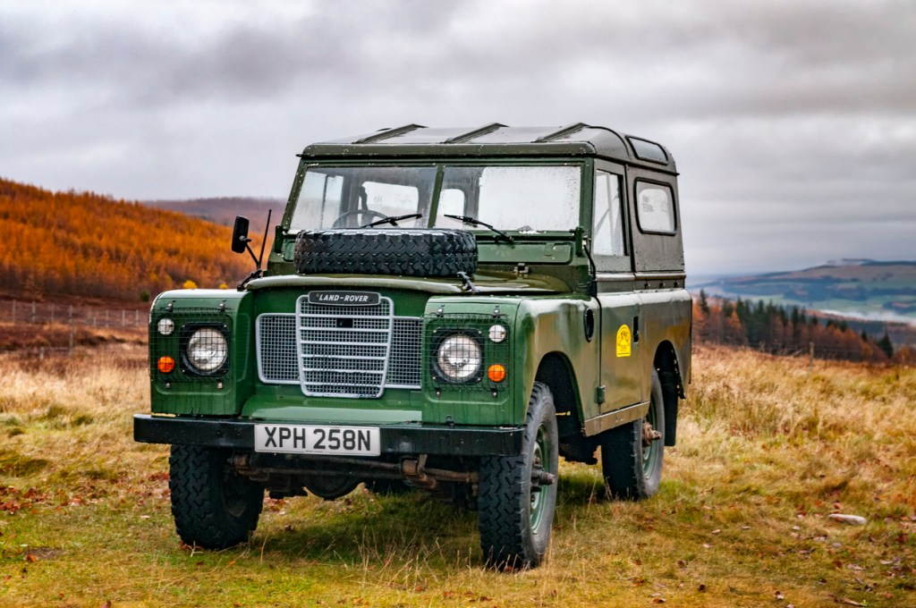 land rover defender ineos grenadier