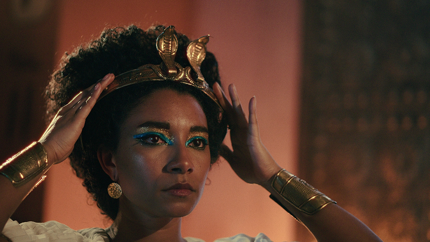 Why is Netflix pretending that Cleopatra was black?