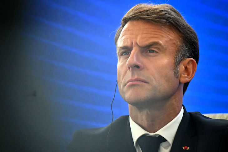 Macrons Urgent Search for a New PM Amid French Political Stalemate