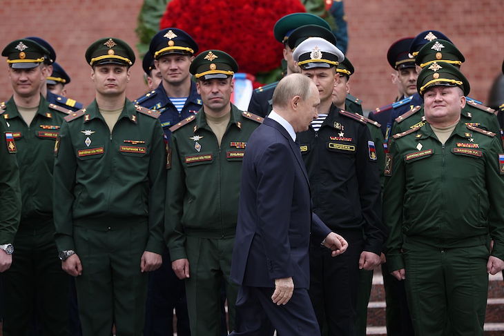 Putin’s dads’ and lags’ army is struggling