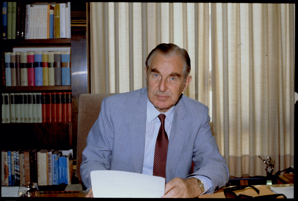 Ireland wants you to forget Chaim Herzog